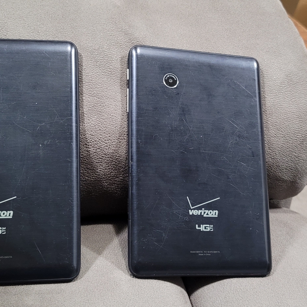 Black Android Tablet - 7" Display - Picture 5 of 5